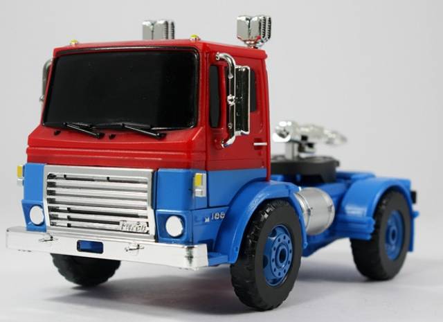 MM-3 Hoss | X-Transbots Master Mini