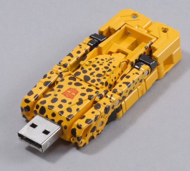 Cheetor Cheetas Transforming USB Flash Memory 2GB | Transformers Device Label