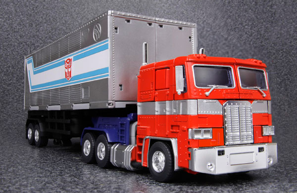 MP-10 Optimus Prime Convoy and Trailer | Transformers Masterpiece