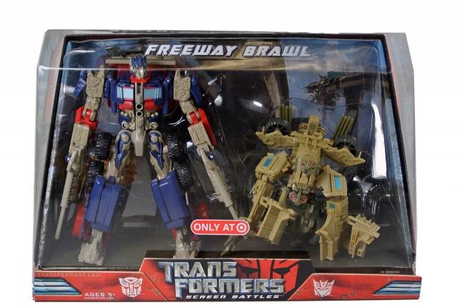 Voyager Class Freeway Brawl Exclusive | Transformers the Movie
