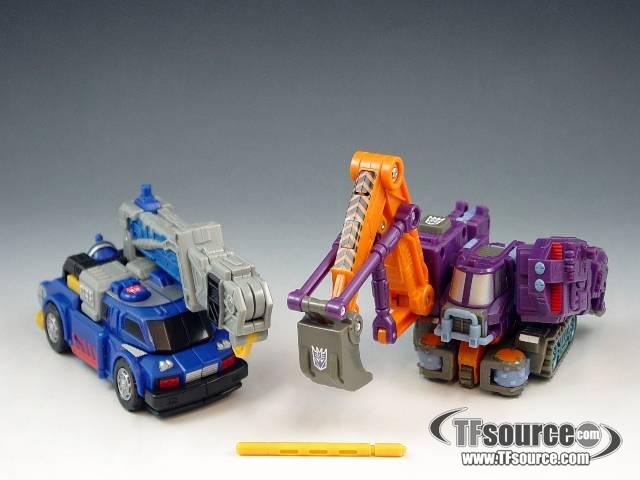 Basic Class Smokescreen with Liftor vs. Ransack with Refute Battle in a Box Set | Transformers Universe