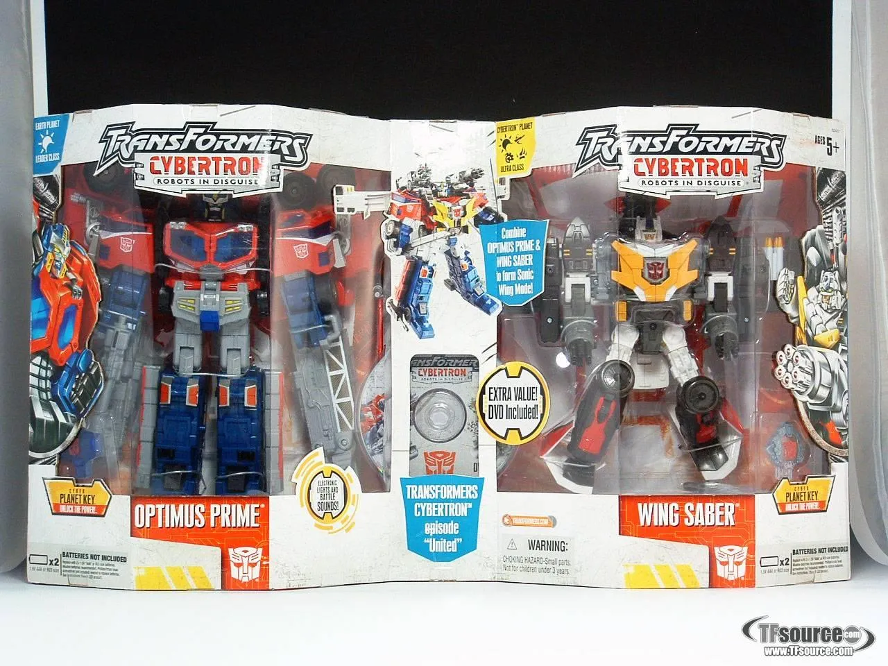 Optimus Prime and Wing Saber Leader Class | Transformers Cybertron