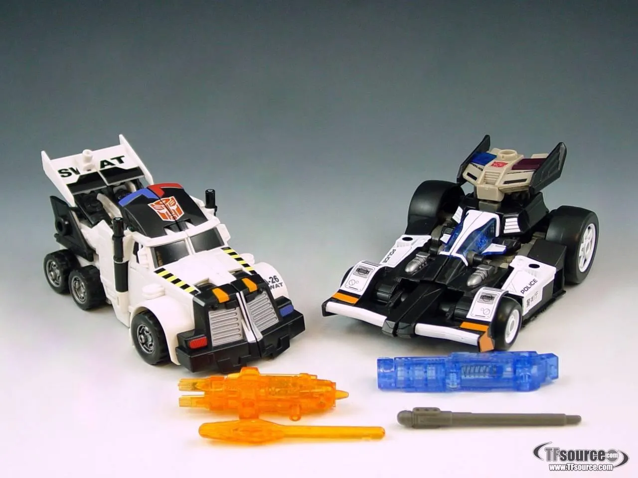 Mega Class SWAT Team Prowl and Checkpoint | Transformers Energon