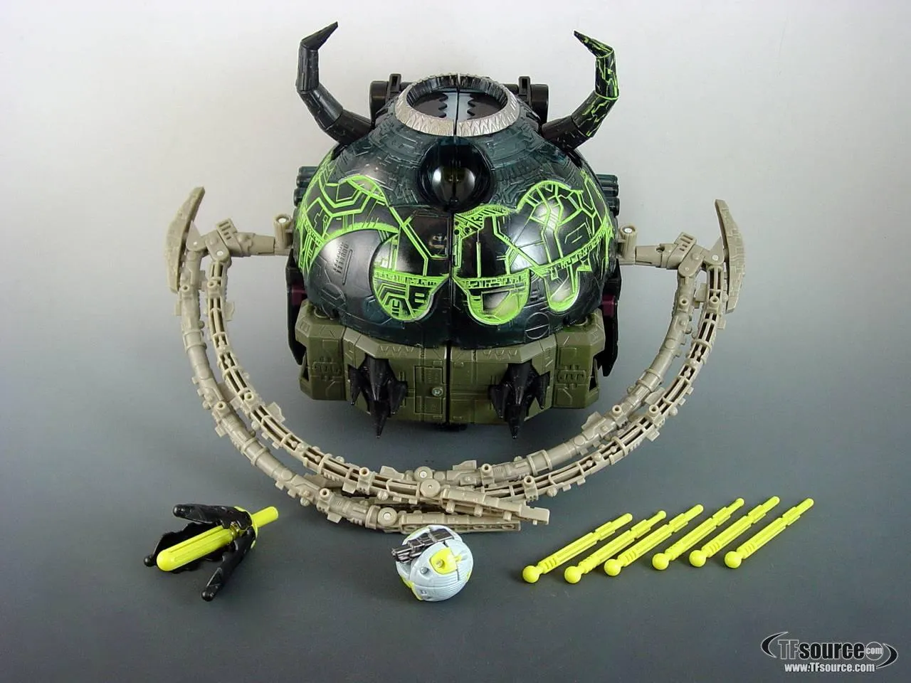 Supreme Class Unicron and Dead-end | Transformers Energon