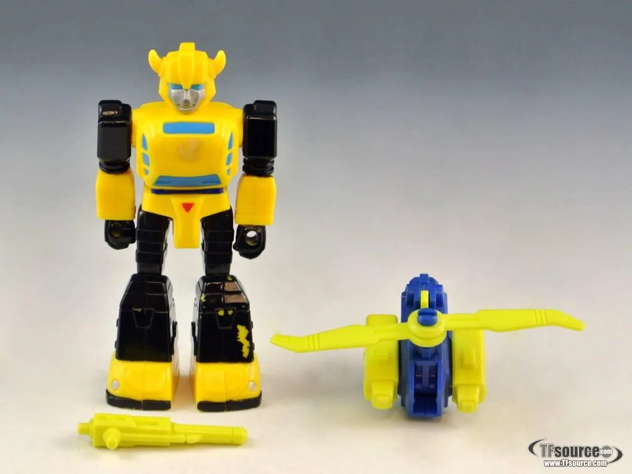 Bumblebee with Heli-Pack Action Masters Vintage Transformers G1