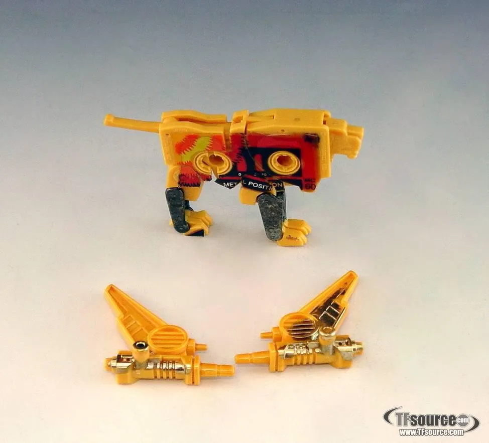 Steeljaw with Gold Weapons Cassette Vintage Transformers G1