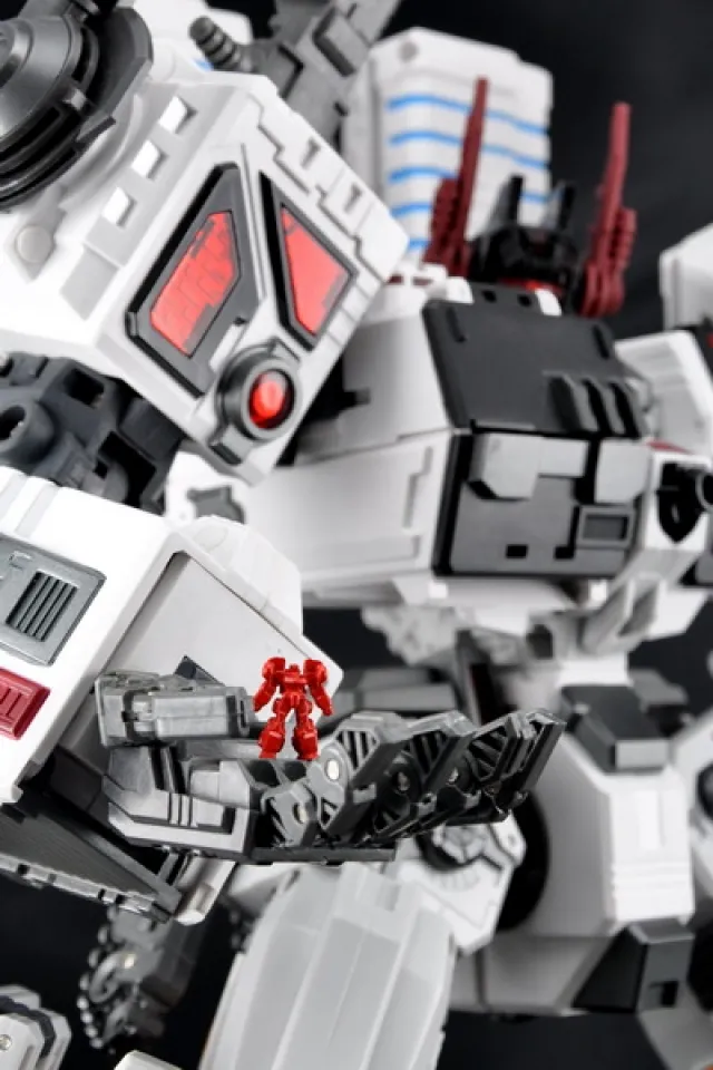 Citizen Set 01 and Trench Covers | MakeToys | City Bot