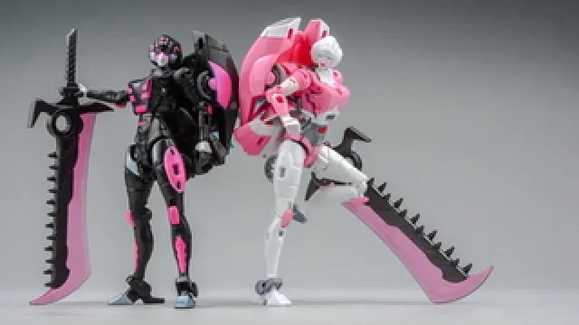 Iron Lady Upgrade Kit for Generations Arcee and Chromia | Studio Beelzeboss