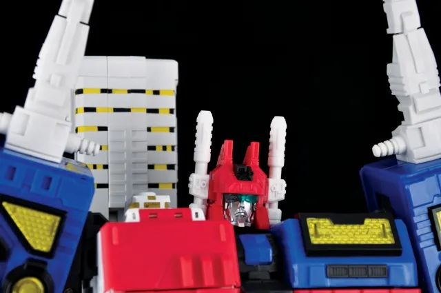 MCB-02D DYSTOPIA | MakeToys | City Bot