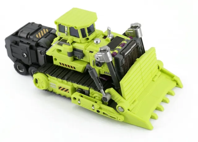GT-01D Bulldozer | Generation Toy Gravity Builder