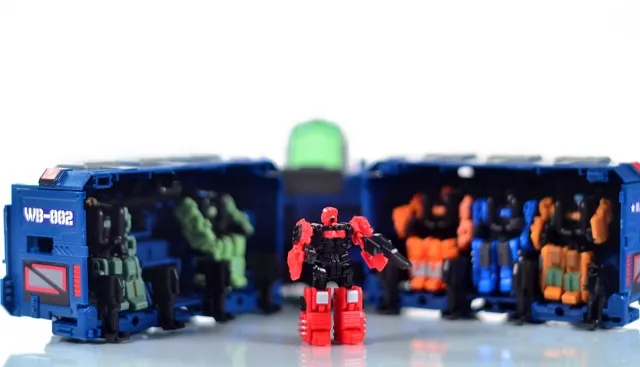 Ruthen Exclusive Figure | Fansproject Warbot