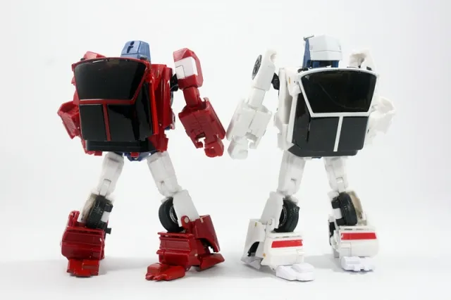 MM-6 Boost and MM-7 Hatch Set of 2 Cartoon Version | X-Transbots Master Mini