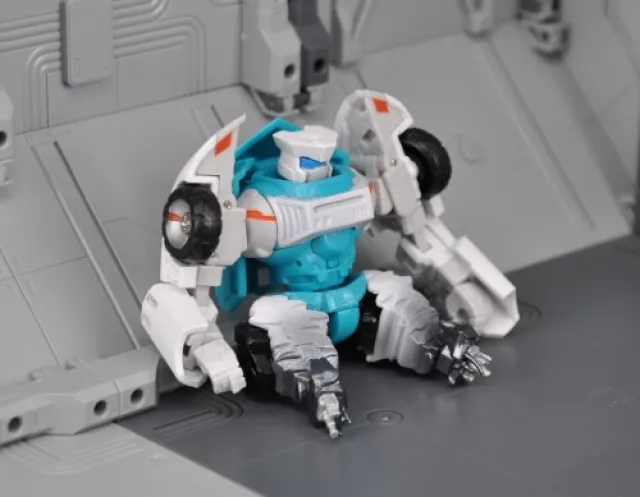 MM-02 Rear End and Hurricane Upgrade Kit | MakeToys | Manga Mech