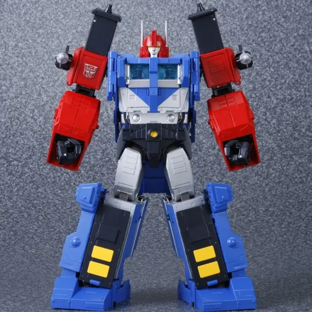 MP-31 Delta Magnus Diaclone Version | Transformers Masterpiece