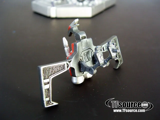 Soundwave and Laserbeak Limited Edition Statue | Transformers G1 Generation One Palisades