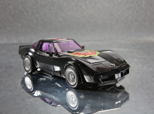 MP-25L Loudpedal Black Tracks | Transformers Masterpiece
