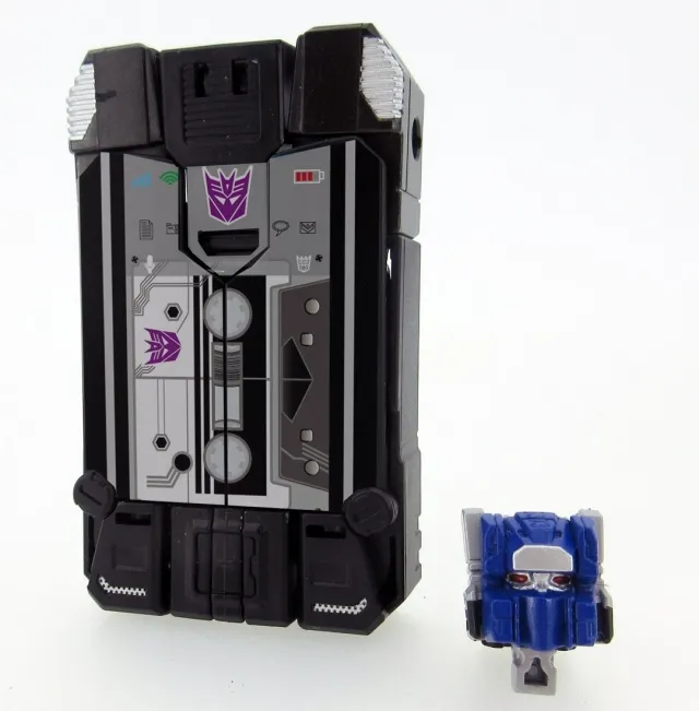 LG37 Jaguar with Blue Horn | Japanese Transformers Legends