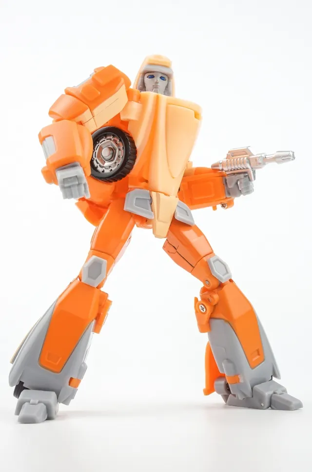 MM-4+ Ollie Reissue | X-Transbots