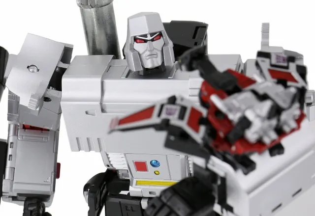 D09 Mightron Supreme Leader | DX9 Toys
