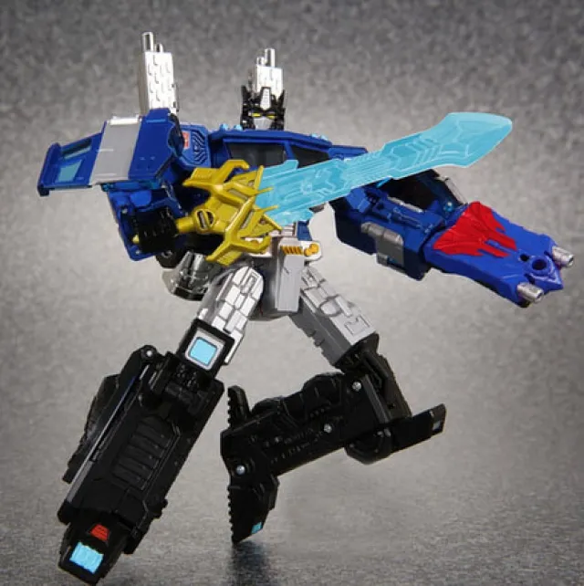 Magna Convoy e-hobby Exclusive | Transformers Legends