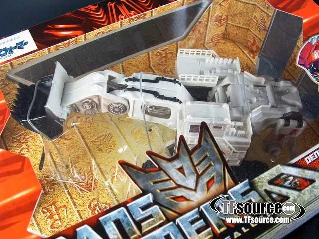 RD-19 White Demolishor Shanghai Attack Exclusive | Transformers 2 ROTF Revenge of the Fallen