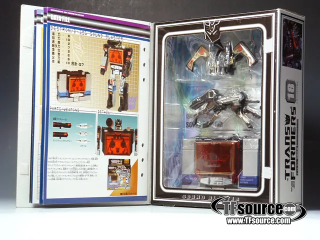 #18 Soundblaster Transformers G1 | the Transformers Collection Book Style Reissue