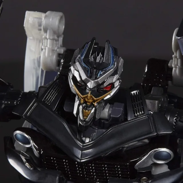 MPM-5 Barricade | Transformers Masterpiece Movie Series