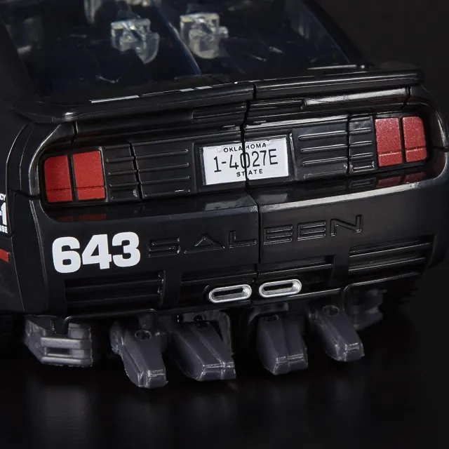 MPM-5 Barricade | Transformers Masterpiece Movie Series