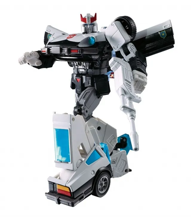 MP-17+ Prowl Anime Version | Transformers Masterpiece