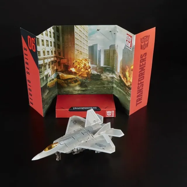 06 Starscream Voyager Class | Transformers Studio Series | Transformers: The Movie