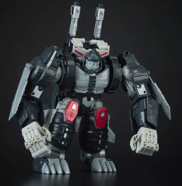 Throne of the Primes SDCC Exclusive Leader Class | Transformers Generations Power of the Primes