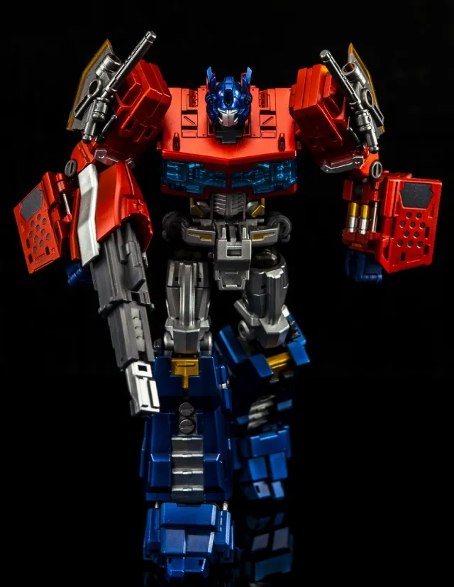 MTCD01P Striker Manus Premium Version | MakeToys | Cross Dimension