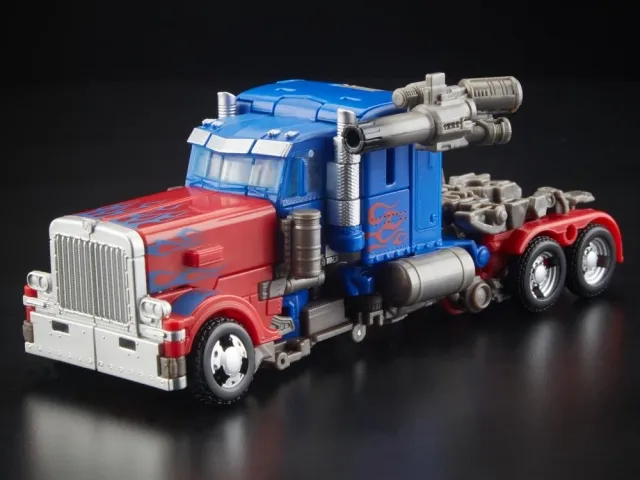 32 Optimus Prime Voyager Class | Transformers Studio Series | Transformers: The Movie