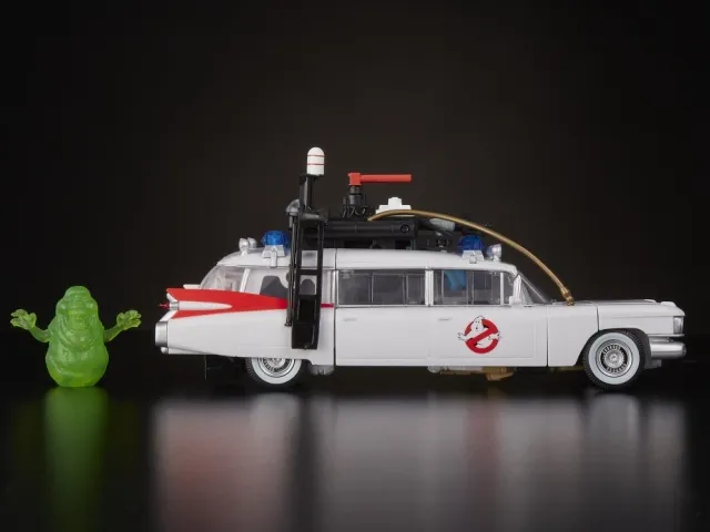 Ecto-1, Ectotron | Ghostbusters | Transformers Collaborative