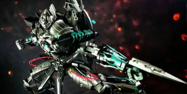R-02B Challenger Black Version | Unique Toys