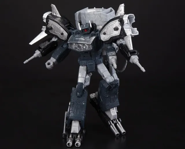 WFC-GS03 Galactic Man Shockwave Grey Exclusive Leader Class | Transformers Generations Selects War for Cybertron Siege