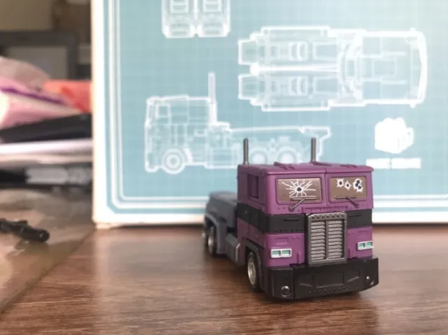 MS-B18SG Light Of Justice Purple Version | Magic Square