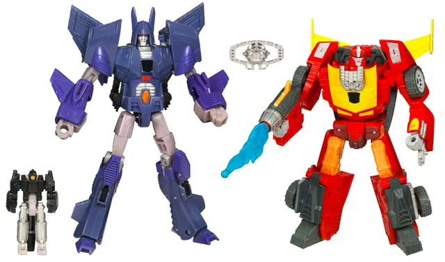 Hot Rod vs Cyclonus Battle in Space Set Deluxe Class |  Hasbro Transformers Reveal the Shield