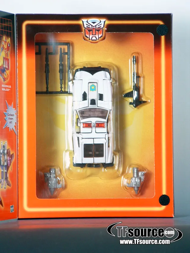 Transformers G1 Prowl | The Transformers Generation One Commemorative Series