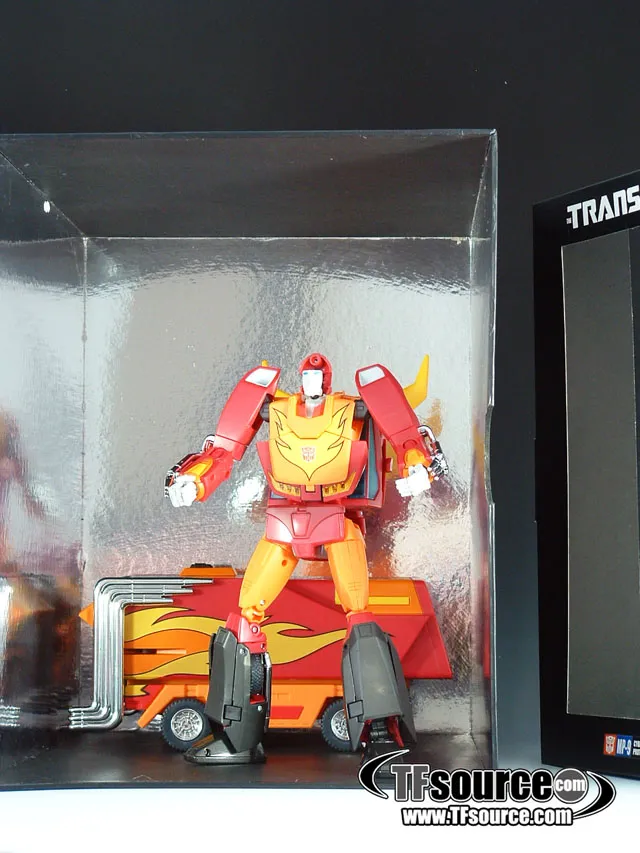 MP-09 Rodimus Prime Showcase | Transformers Masterpiece