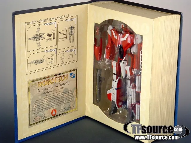Robotech - Masterpiece Collection - Volume #5 - VF-1J Miriya - MIB - 100% Complete