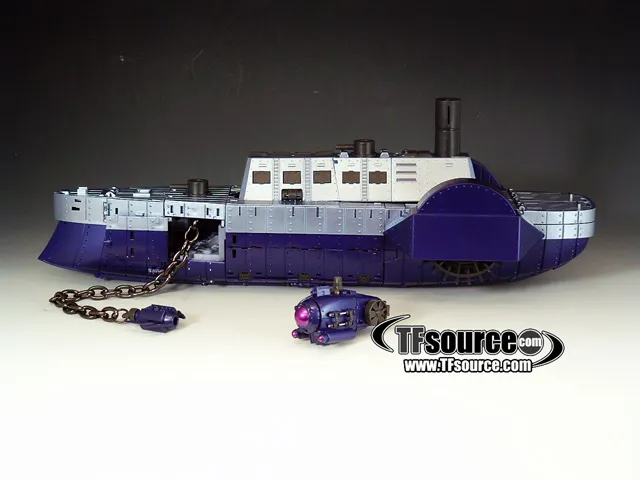 KM-03 Cyclops and Bonus Mini Sub | Mastermind Creations | Knight Morpher
