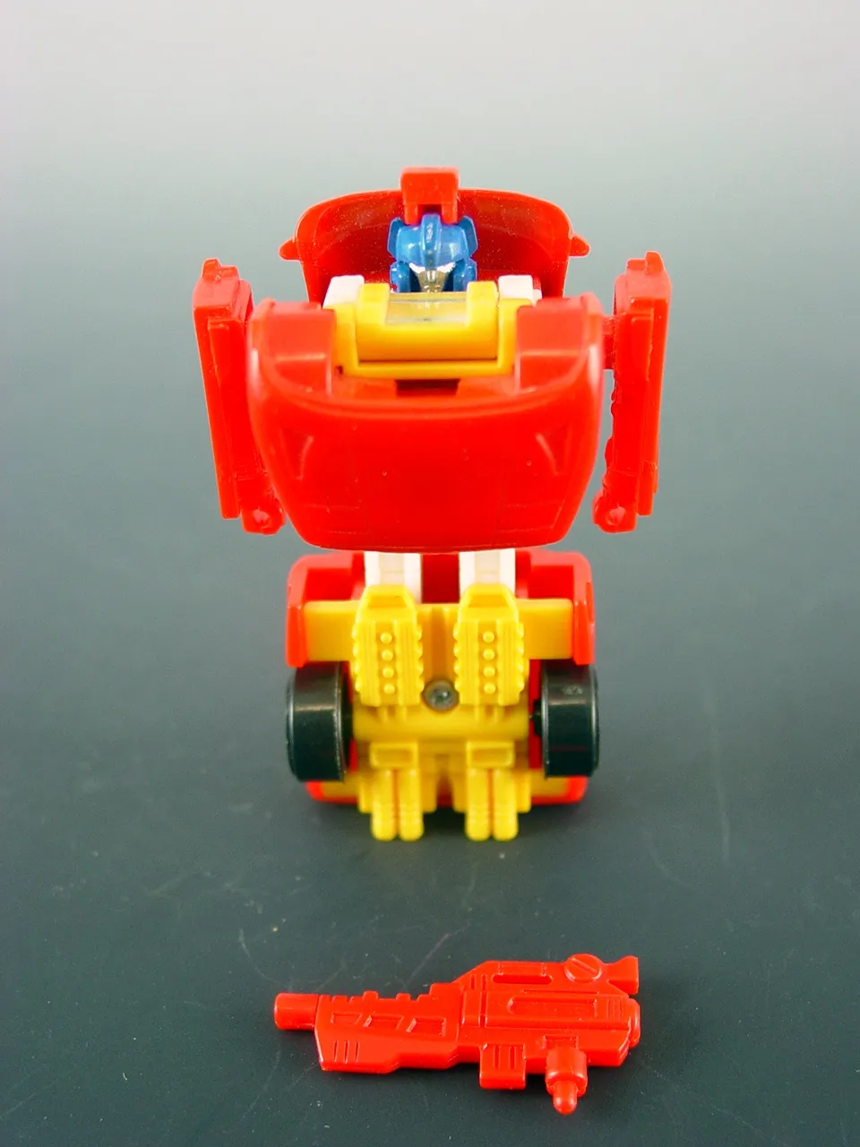 Go-Bot Optimus Prime | Vintage Transformers G2