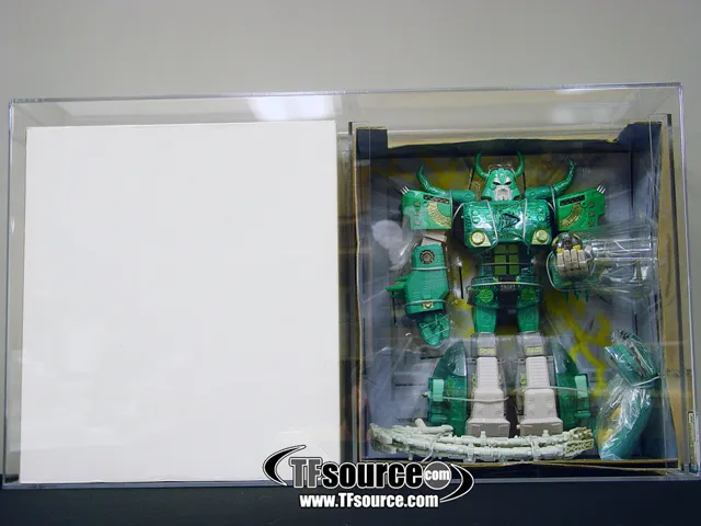 Green Unicron Lucky Draw AFA 80 | Transformers Armada Micron Legend