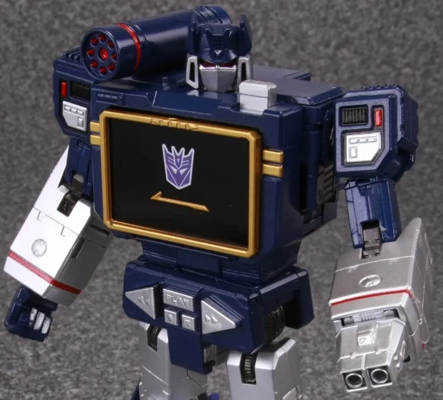 MP-13 Soundwave and Laserbeak | Transformers Masterpiece