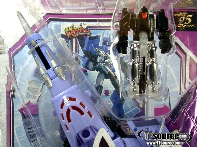 D-07 Cyclonus | Transformers Henkei Classics