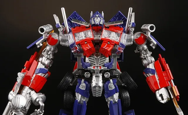 Leader Class RA-24 Buster Optimus Prime | Transformers 2 ROTF Revenge of the Fallen