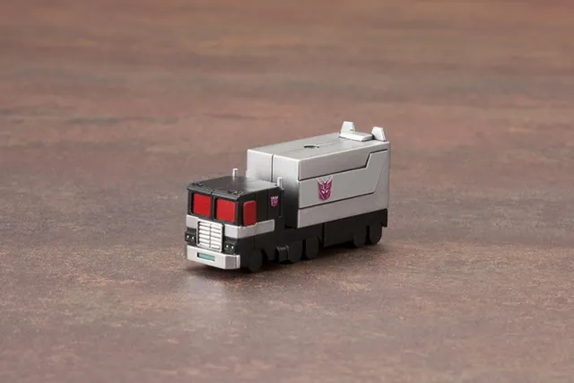 Nemesis Prime Black Convoy D-Style Model Kit | Transformers