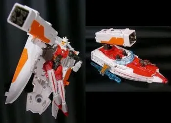 Chromia White Version Minerva Colors DVD Exclusive Deluxe Class | Transformers Galaxy Force Cybertron