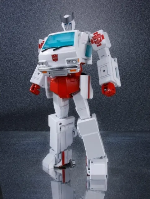 MP-30 Ratchet | Transformers Masterpiece